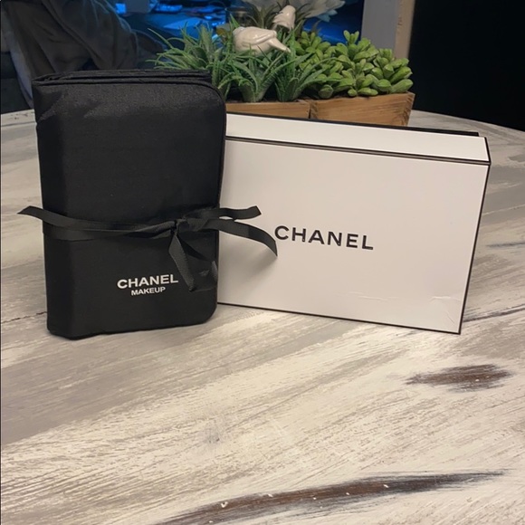CHANEL Other - Chanel Makeup Brush Holder